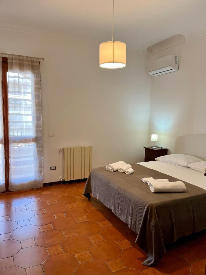 Villa Letizia Rooms & Apartments Noto Exterior photo