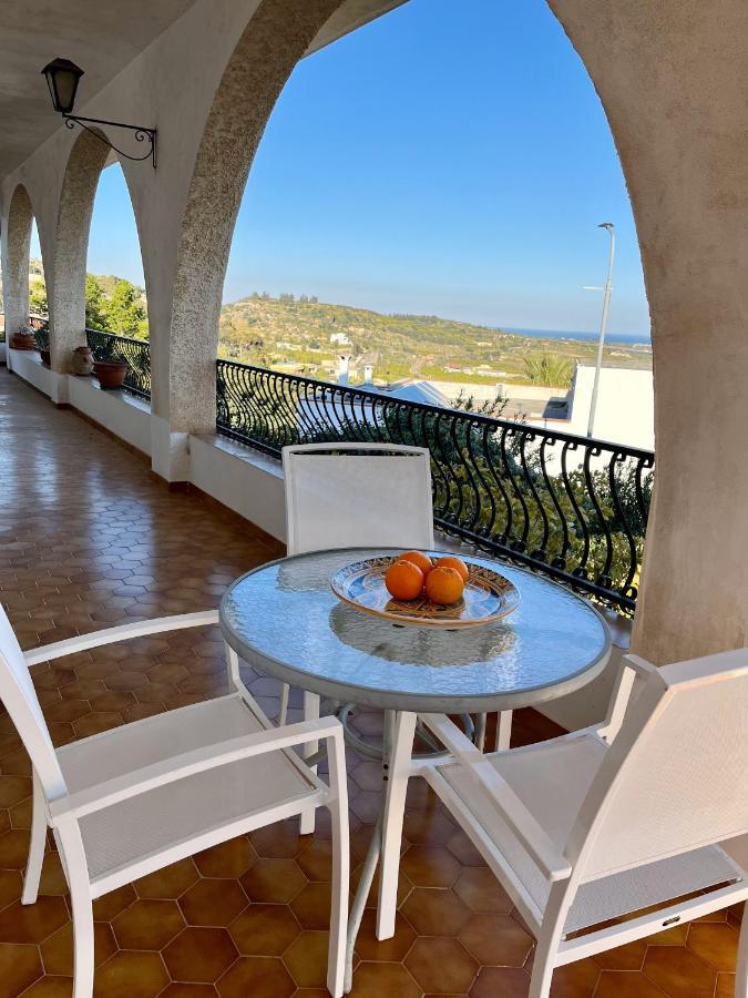 Villa Letizia Rooms & Apartments Noto Exterior photo