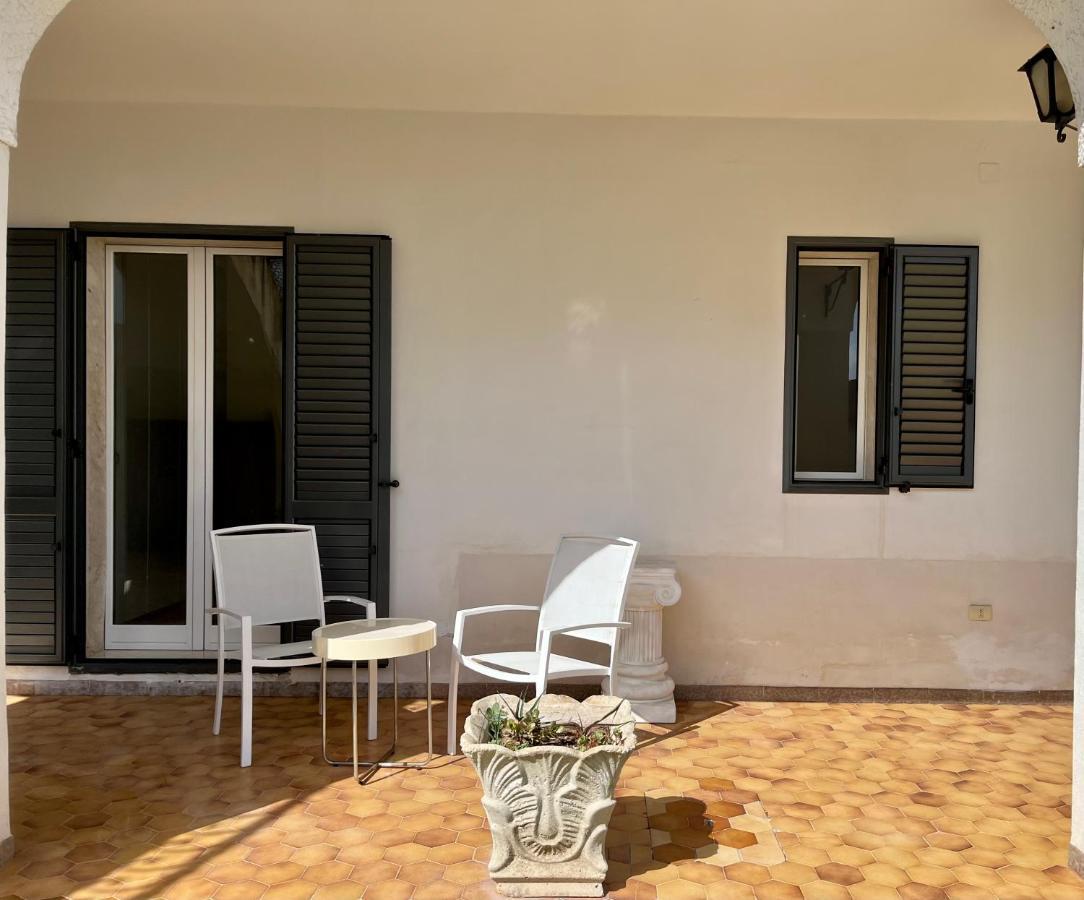 Villa Letizia Rooms & Apartments Noto Exterior photo